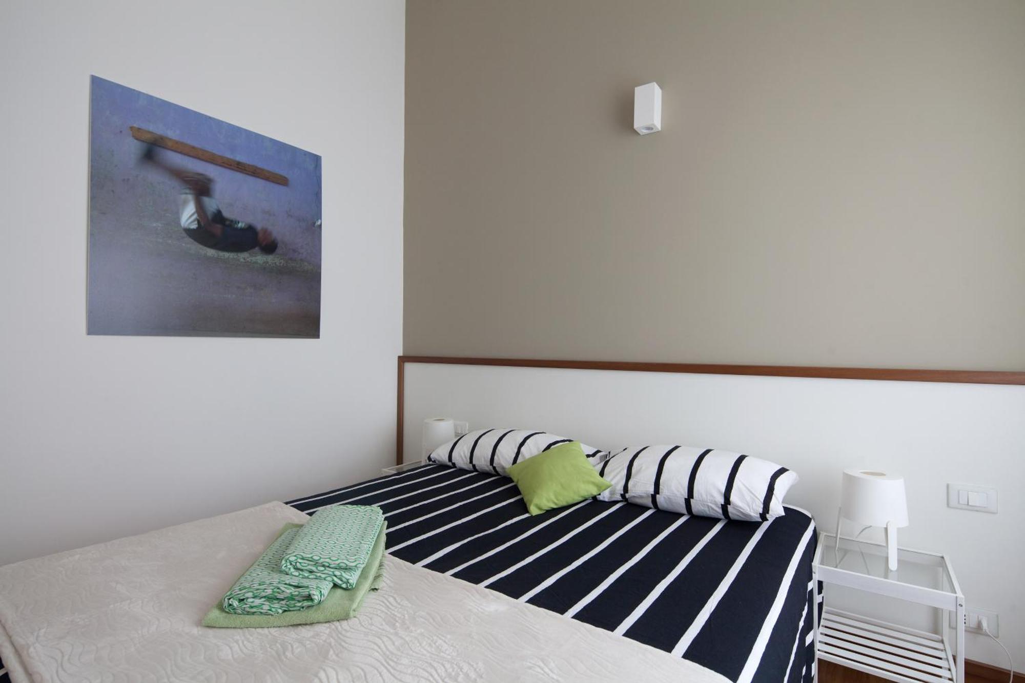 Cv5 - La Spezia City Center - Wide Modern Apartment Walking Distance To The Station To Cinque Terre - Big Terrace On The Roofs 외부 사진