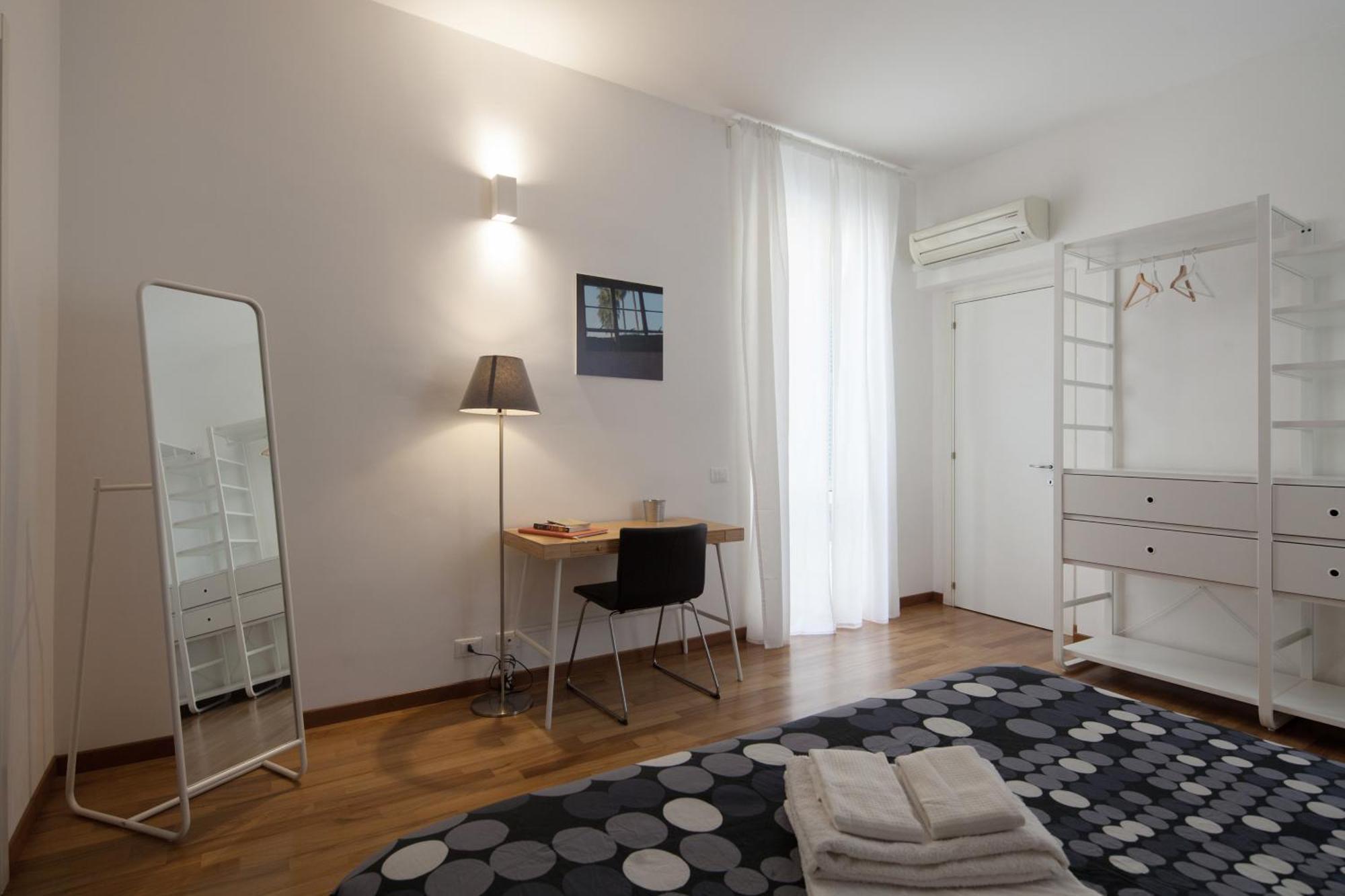 Cv5 - La Spezia City Center - Wide Modern Apartment Walking Distance To The Station To Cinque Terre - Big Terrace On The Roofs 외부 사진