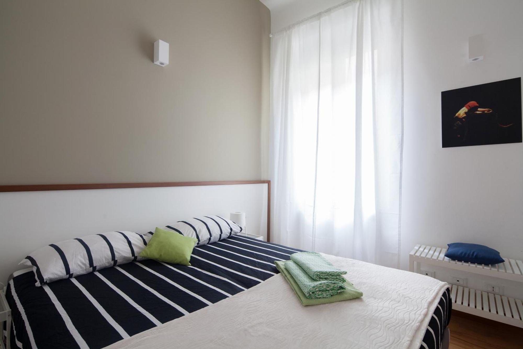 Cv5 - La Spezia City Center - Wide Modern Apartment Walking Distance To The Station To Cinque Terre - Big Terrace On The Roofs 외부 사진