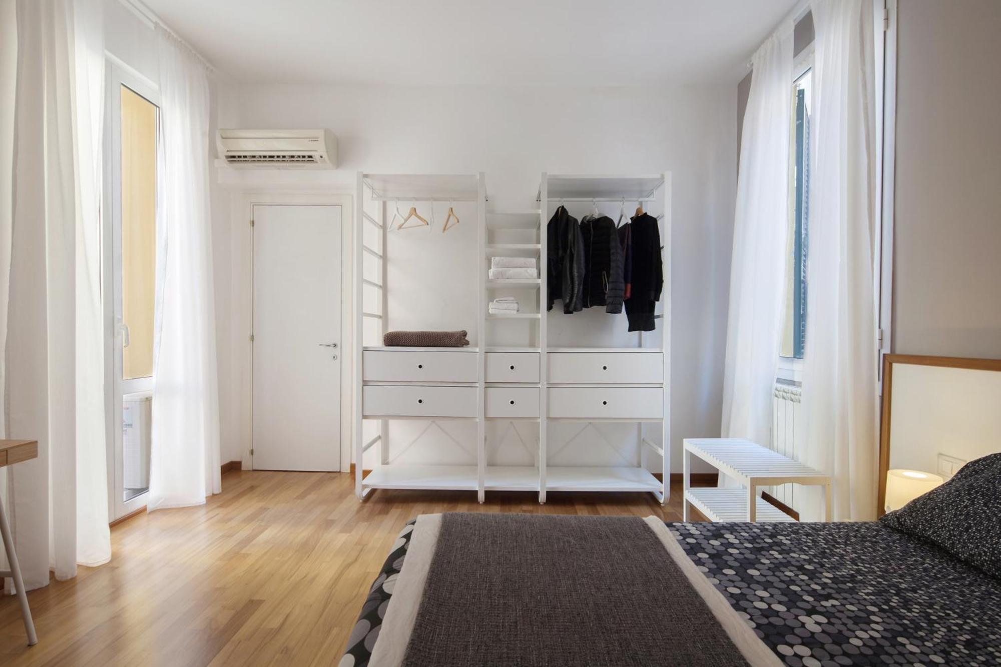 Cv5 - La Spezia City Center - Wide Modern Apartment Walking Distance To The Station To Cinque Terre - Big Terrace On The Roofs 외부 사진