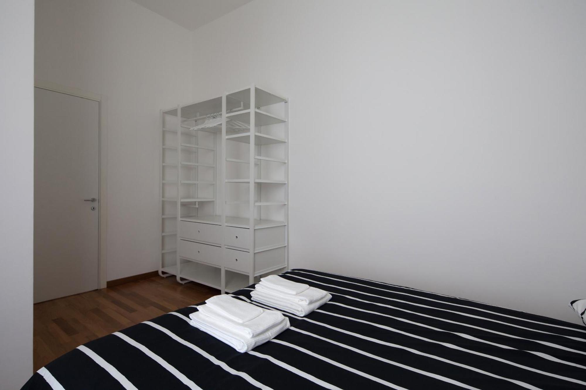 Cv5 - La Spezia City Center - Wide Modern Apartment Walking Distance To The Station To Cinque Terre - Big Terrace On The Roofs 외부 사진