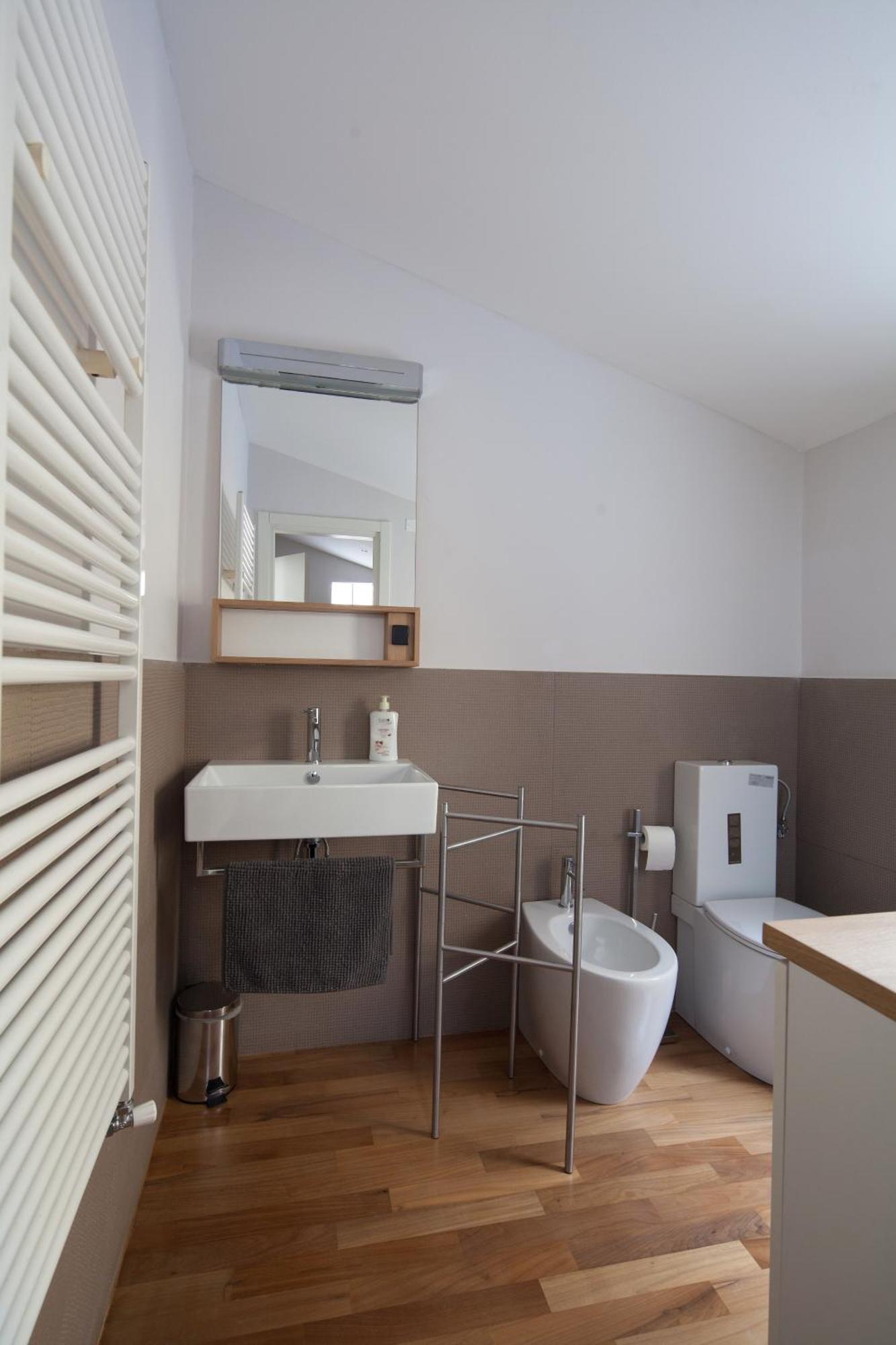 Cv5 - La Spezia City Center - Wide Modern Apartment Walking Distance To The Station To Cinque Terre - Big Terrace On The Roofs 외부 사진